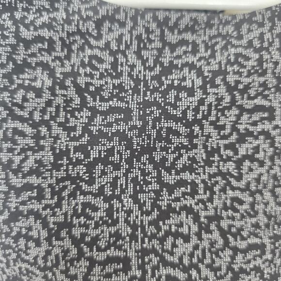 Athleta Grey Black Fitness Workout Padded Ultimate Textured Sports Bra Size XS - Picture 4 of 9